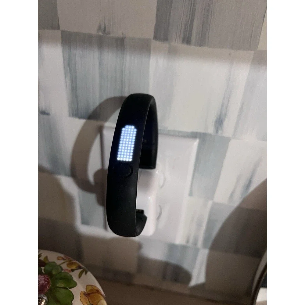 Used Nike+ Fuelband Black Size M / L Original Box & Packaging